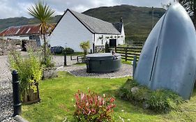 Garrison Farm With Hot Tub